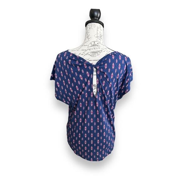 New Lucky Brand Ikat Blue Short Sleeve Twist Knot Back Keyhole Shirt Small - Picture 3 of 7